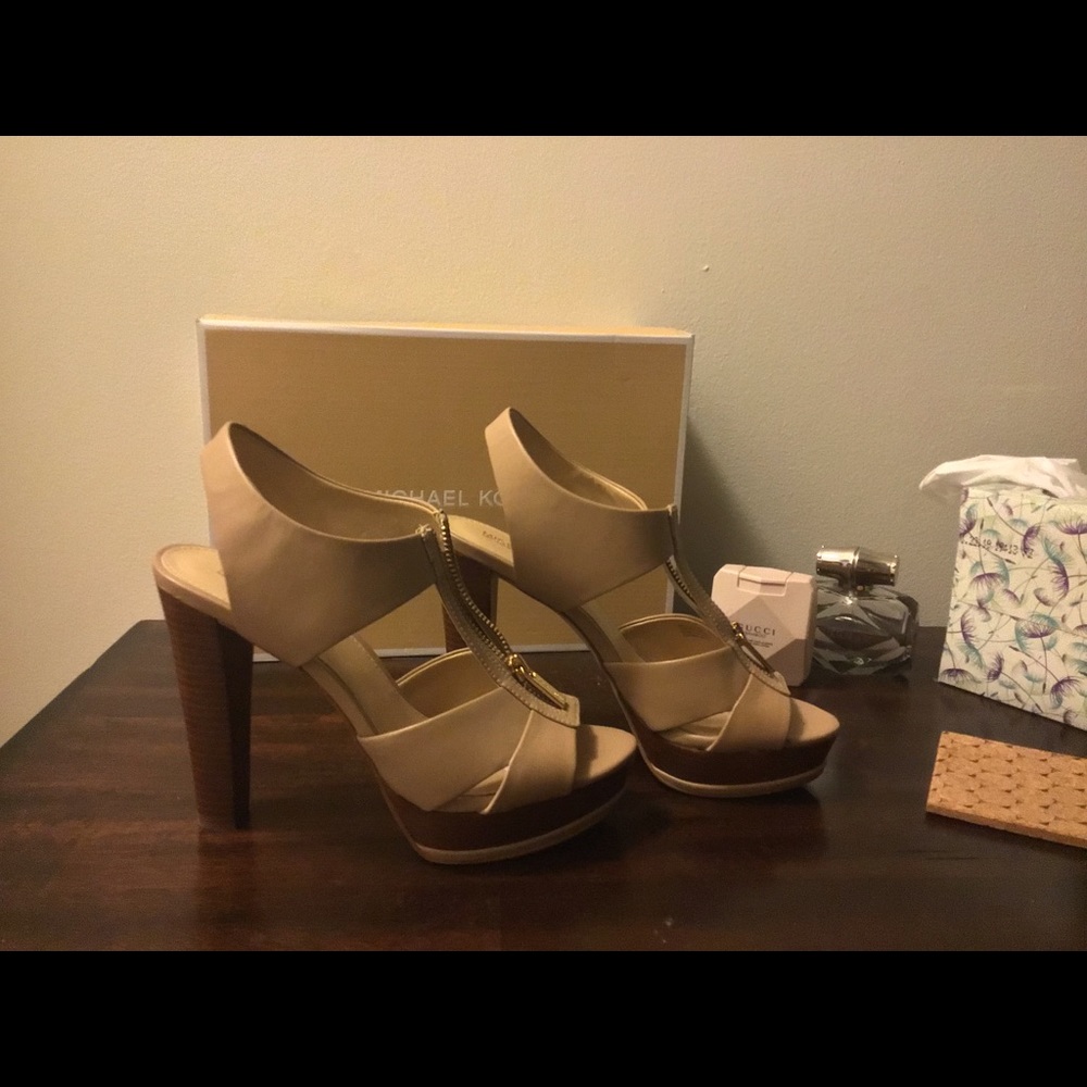 Michael Kors Platform Dress Sandals - size 8.5